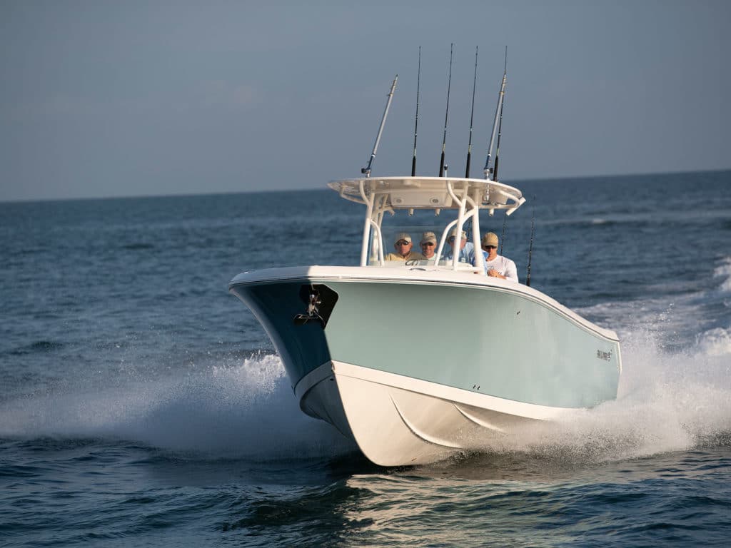 Sailfish 320 CC hull